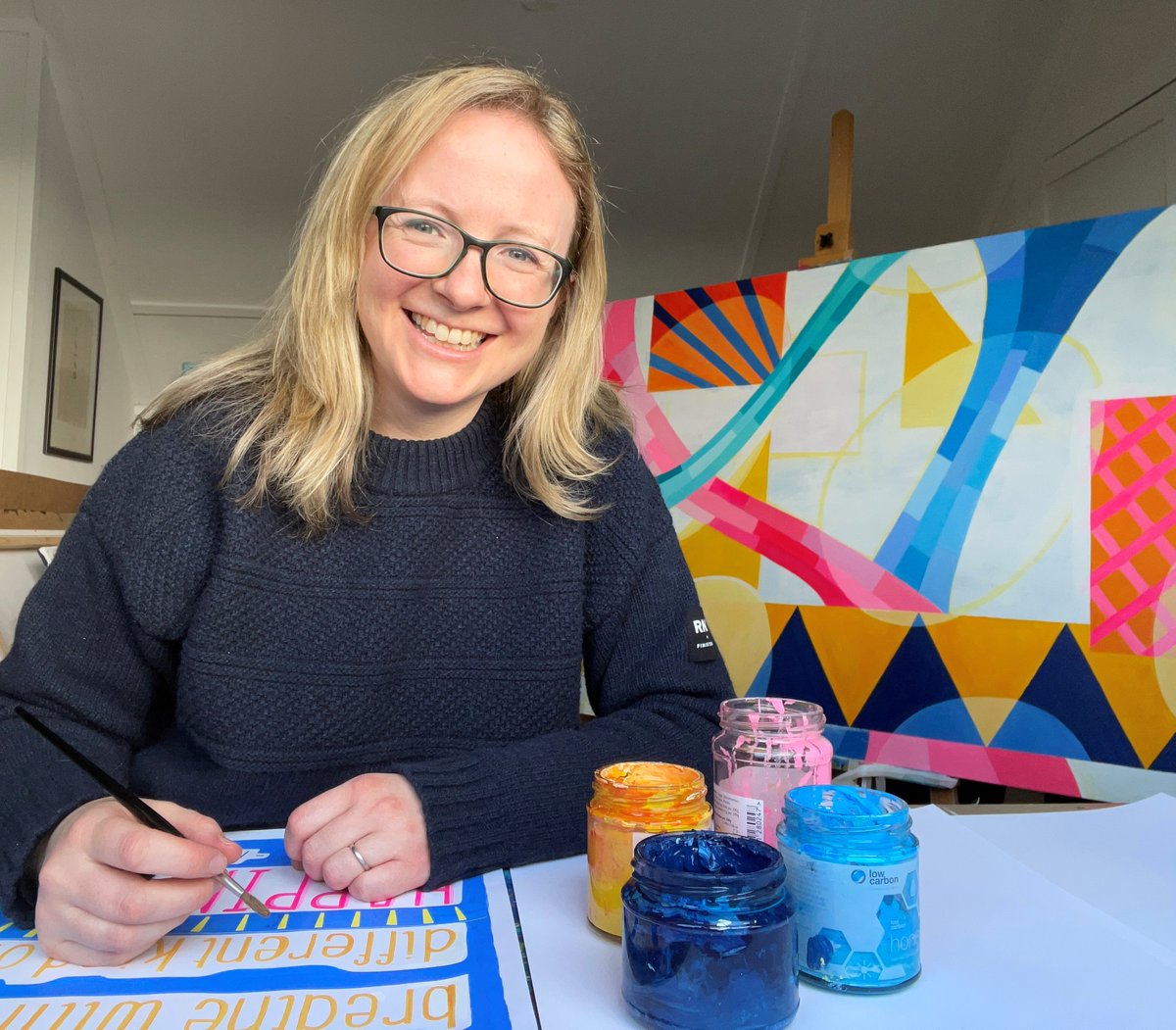 Artist and doctor sisters co-author art book promoting wellbeing through creativity. Full-time artist, @Epowellstudio, and her GP sister,@Dr_Sarah_Moore, both from Devon, have combined their affinity for art & wellbeing to get the nation painting🖌️Read: bit.ly/3HV1t5r