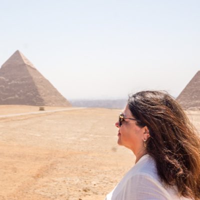 #lovetotravel #livetotravel #moleonmysole #egypt 
The great pyramids of Giza #NewProfilePic