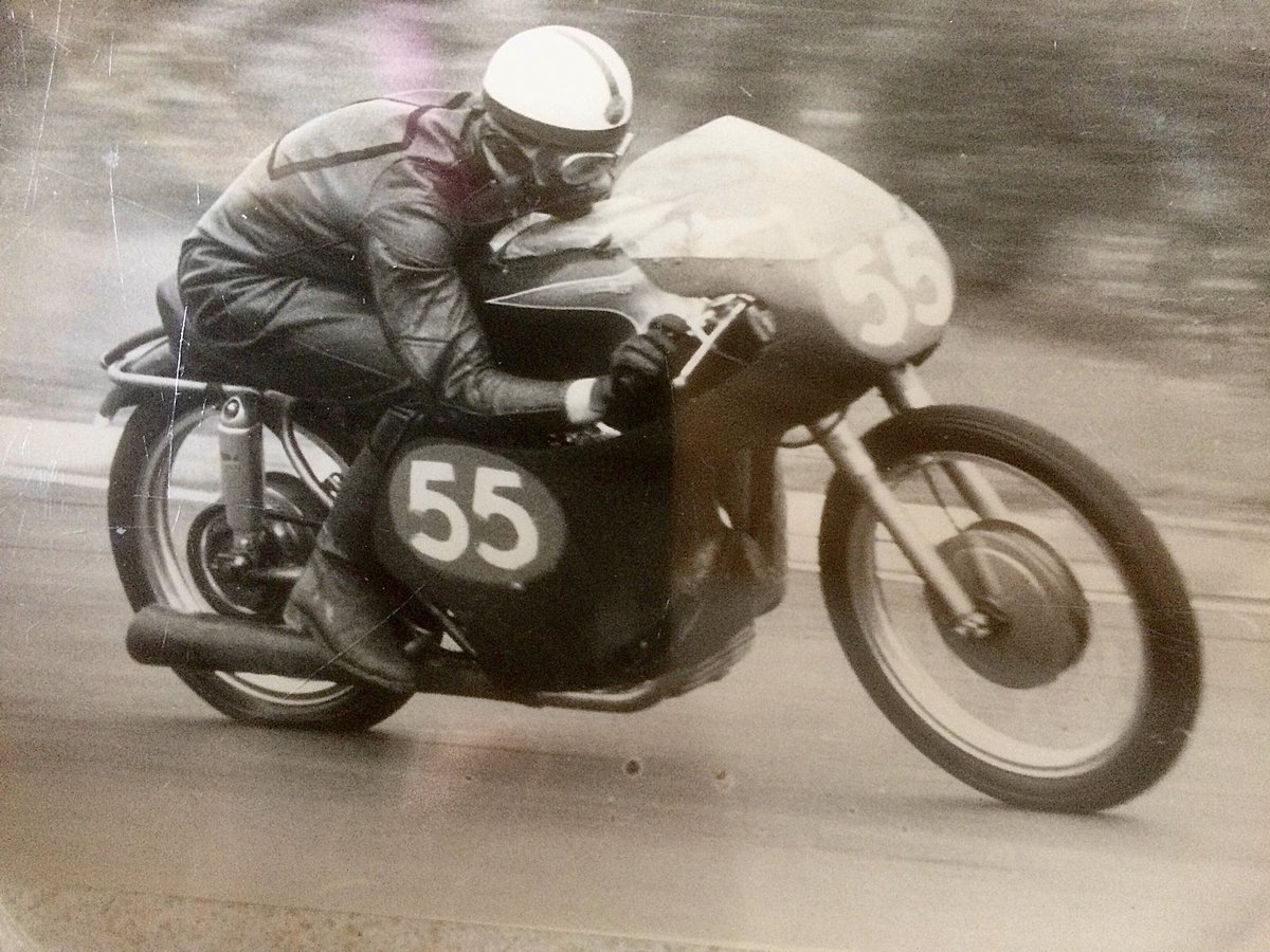 So, this one is my Dad going through Dingle Dell at Brands in 1958. Anyone know what bike it is though? #RacingFamily