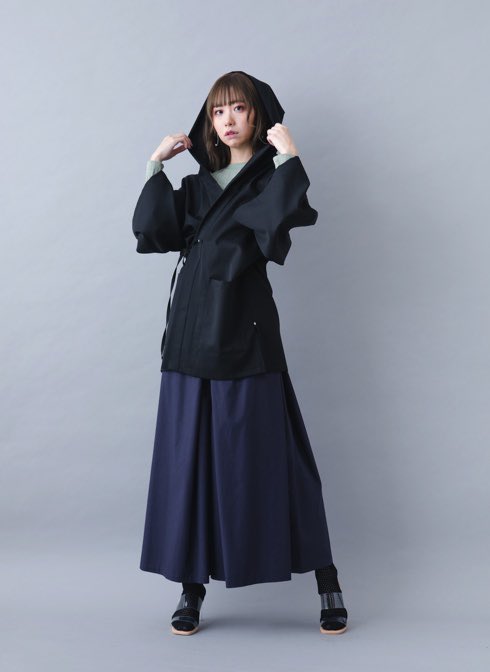 【niitu2022定番コレクション】
niituのコンセプトである『現代和服』をシンプルに表現した定番アイテムを受注販売中👘niitushop.net

モデル：七瀬マナ<a href="/qumali_mana/">七瀬マナ🦖クマリデパート🔥2月二大都市ワンマン</a> (クマリデパート)