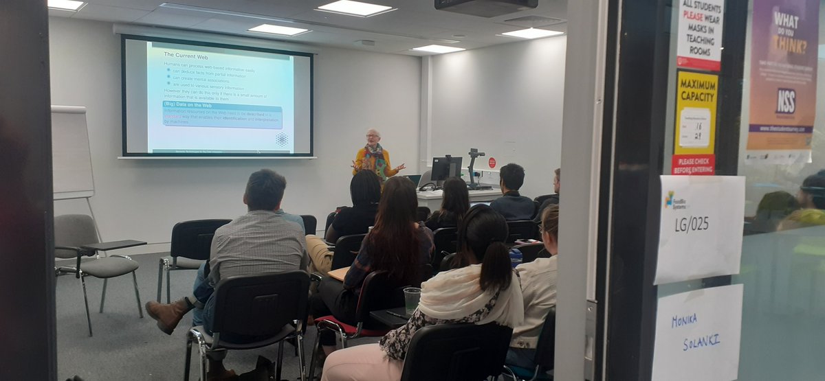 QUBbioscience's tweet photo. A big welcome to the @FoodBioSystems  Summer School happening at our School &amp; @QUBIGFS this week!

PhD students on the DTP from top UK uni's (including 
@QUBelfast) are in NI to learn more about the many fascinating aspects of #foodsystems, including working with #BigData

Enjoy! https://t.co/NxoDBx9cF9