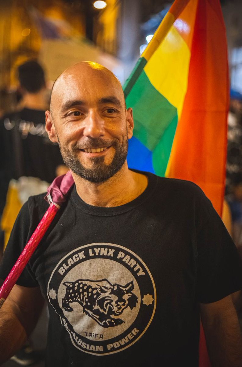 Artatxo's tweet photo. Orgulloso, otro #28J. Por los que fueron, por los que son, por los que serán. #OrgulloLGTBIQ, #OrgulloEsProtesta https://t.co/SP9pWjvG5h