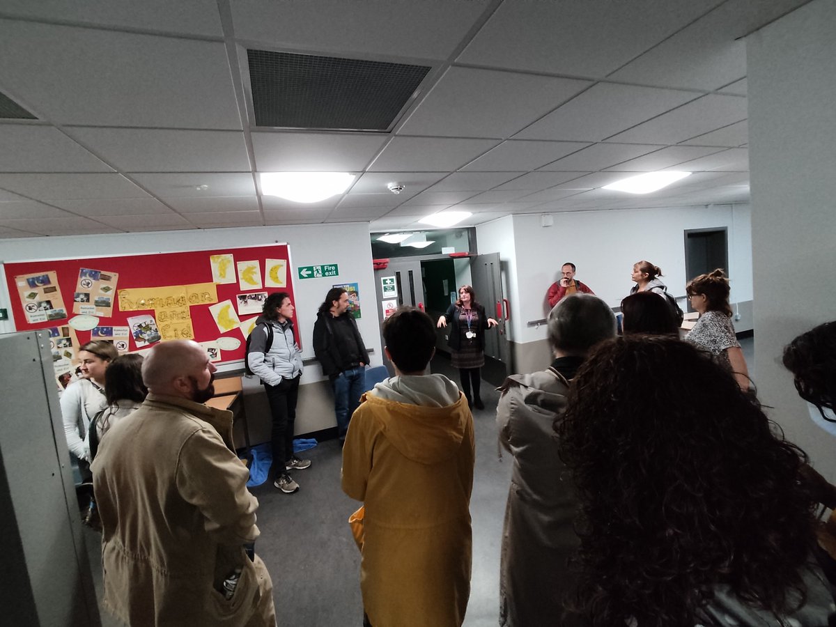 Tour of the school.
Ashton Secondary School.
#credibleproject
#inclusion 
#RareDisease 
#ErasmusPlus
