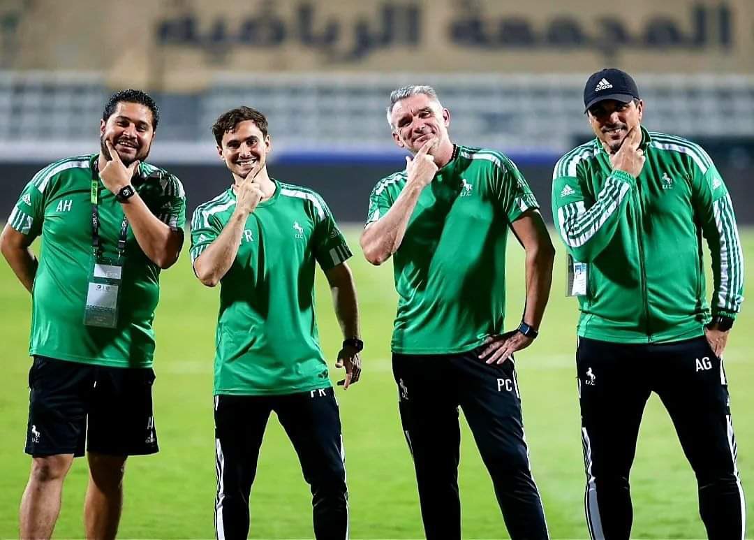 MDEBO10's tweet photo. نجح المدير الفني الفرنسي باتريس كارتيرون ومساعده احمد حافظ ابن الدجلاوية في قيادة فريق الاتفاق لعبور مرحلة الخطر وتفادي الهبوط بعد موسم شاق وصعب.

ووصل الاتفاق إلى النقطة رقم 34 في المركز الحادي عشر، بفضل المستويات والنتائج الطيبة التي حققها منذ التعاقد مع كارتيرون.
#الاتفاق https://t.co/TpM7HgHnyv