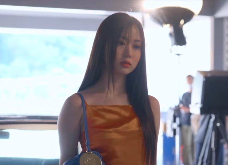 FWVgKevagAAs-vk?format=jpg&name=900x900