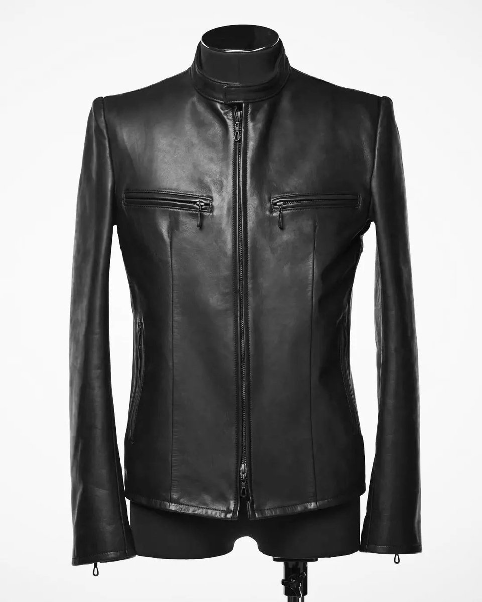 DETRUIRE5923's tweet image. 「THE ONENESS」近日入荷
SingleRidersJacket 
OA-OHLJ01-700
サイズ: S. M. L 
カーボンニュートラルを目指すロックなエシカル·ファッションを提唱するアパレルブランド。
@THE_ONENESS_JP
@SUGIZOofficial
#THEONENESS #DETRUIRE 
#SUGIZO #sapporo #アパレルブランド #環境 #SDGs #サスティナブル