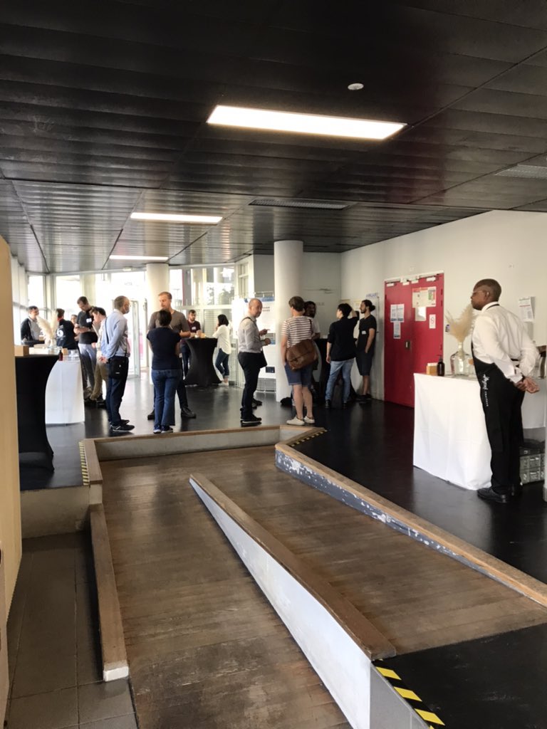 Happy to be in Bordeaux for the French journée VISUalization hosted by @labri and organized by @ArnaudProuzeau &amp; Fabien Vivodtzev