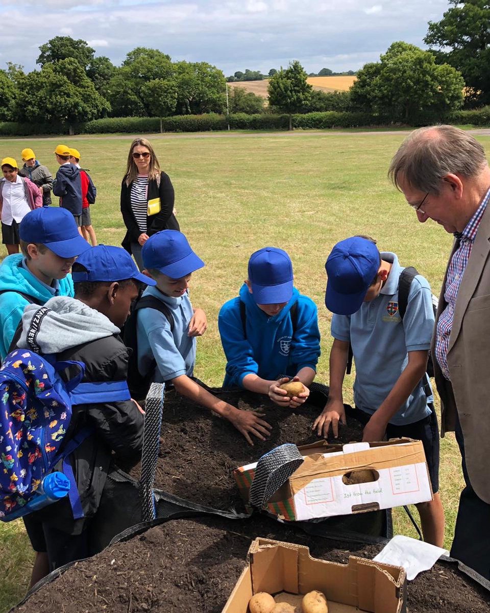Today we make #Hertfordshire history with our inaugural #Schools #farming event with pupils from across the county coming to learn about where their food has come from - from #seed to their plates. 

#food #showground #education