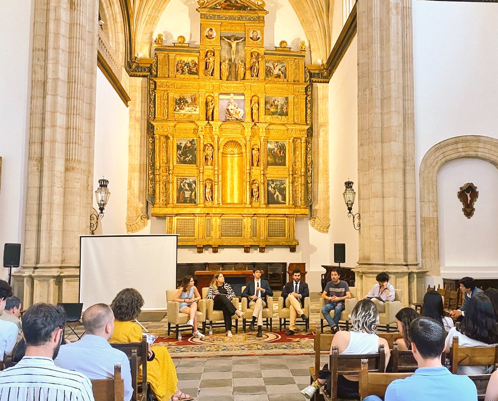 profuture_usal's tweet image. Diálogo de Futuro con representantes estudiantiles de la @usal: @CEAestudiantes @AsperUSAL @aeus @_ADUSAL y Delegación alumnado de @FacDerechoUsal. #Profuture