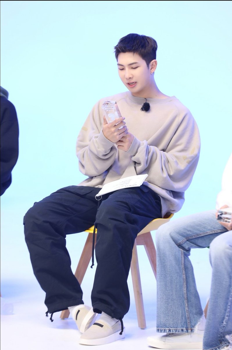 ataraxia_n's tweet photo. • Kim Namjoon
(6/7)

#BTSInTheSeom @BTS_twt #ARMY #NAMJOON #RM https://t.co/BoFep2by0Q