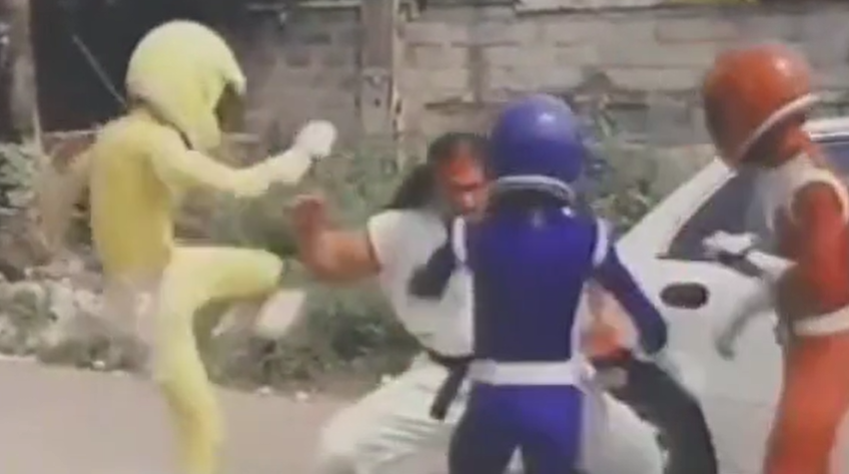 ShotoGamer's tweet photo. And there was also a 90s movie that has also a power ranger inspired character that are kids fighting Ryu and Zangief, summoned by their enemy using 90s POGs caps toys. https://t.co/vqaudoaauA