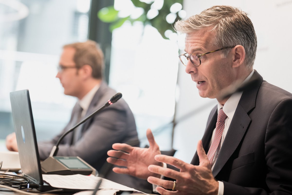 Steigenden Kosten für Abfallgebühren: Dr. Kai Warnecke und Hanno Kempermann präsentieren das Ranking der 100 größten deutschen Städte.
hausundgrund.de/politik/daten-…
.
<a href="/hausundgrund_de/">Haus & Grund Deutschland</a> <a href="/KaiHWar/">Kai H Warnecke</a> 
#müllgebühren #abfallgebühren #kommune #deutschland #ranking #region #lokal #gebühren