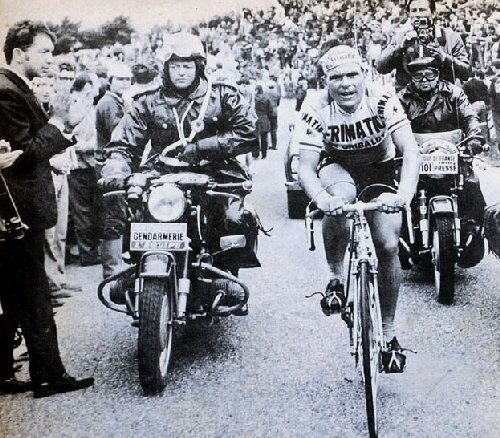 wiepidzenga's tweet photo. Finally dating again! With an olympic champion and stage winner Tour de France, turning 81 this Saturday. 

#tdf #tourdefrance #demuur #denmark #copenhagen #jernmanden https://t.co/aFg5h4QPtg
