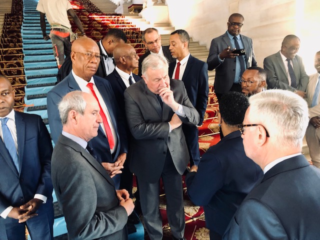 📸 La délégation #OutremerSénat a échangé ce matin avec la nouvelle délégation outre-mer de <a href="/l_amf/">AMF | Association des maires de France</a>.

Cette dernière pourra s'appuyer sur les nombreux travaux du Sénat concernant notamment le foncier, les finances locales ou encore la différenciation territoriale.