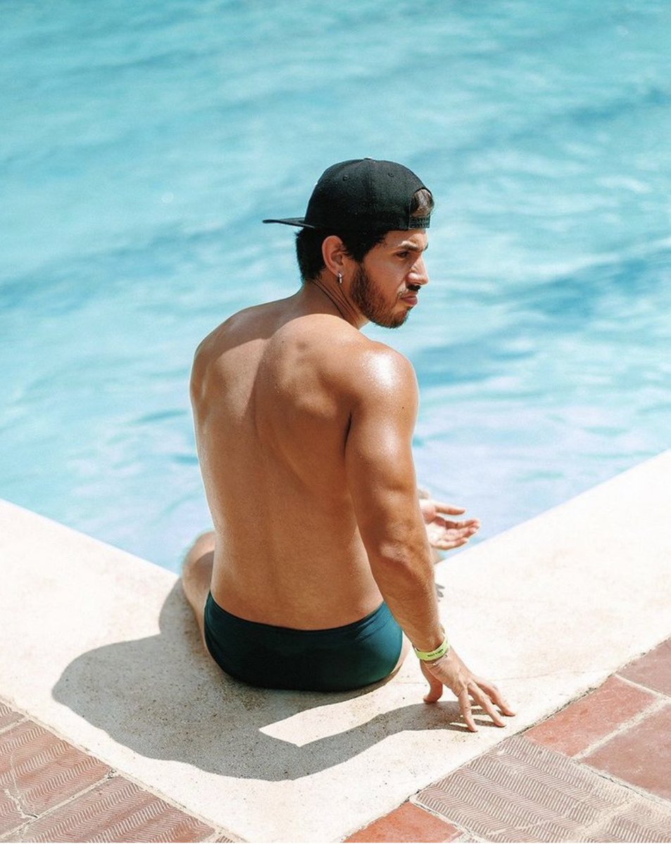 speedoaddicted's tweet photo. #KristopherFuentes https://t.co/6kF7uzphg1