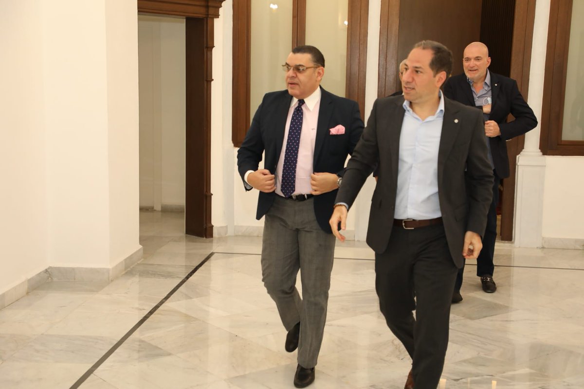 samygemayel's tweet photo. لقاء السفير المصري في #لبنان ياسر علوي: لعدم تضييع الوقت وتشكيل حكومة فوراً

https://t.co/tLz1wCofHK

#مصر #الحكومة https://t.co/OxYkKHGmm6