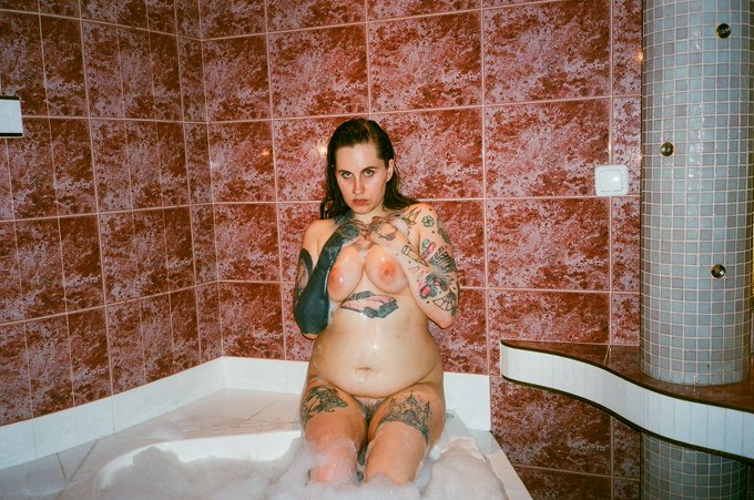 without title :) https://t.co/DZ6pw2Om0J<a href="/tag/tittytuesday"class="tags"><span>#tittytuesday</span></a>