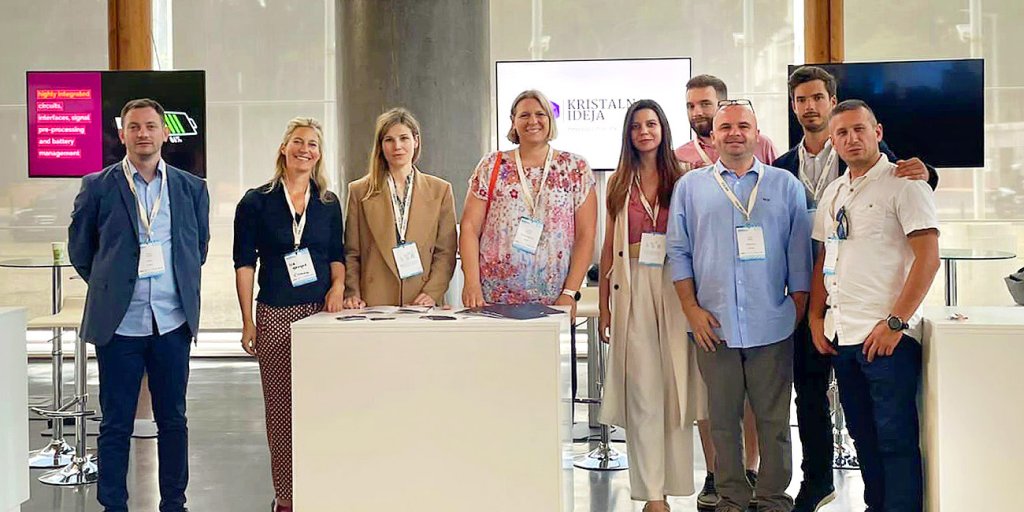 factory_dev_'s tweet image. Our CEO Ivica had a fantastic time last week in Portugal, where he attended Eureka Global Innovation Summit. It was great talking about digitalization and innovation with all those talented people and enjoying the sun in the breathtaking Cascais.🌞🇵🇹