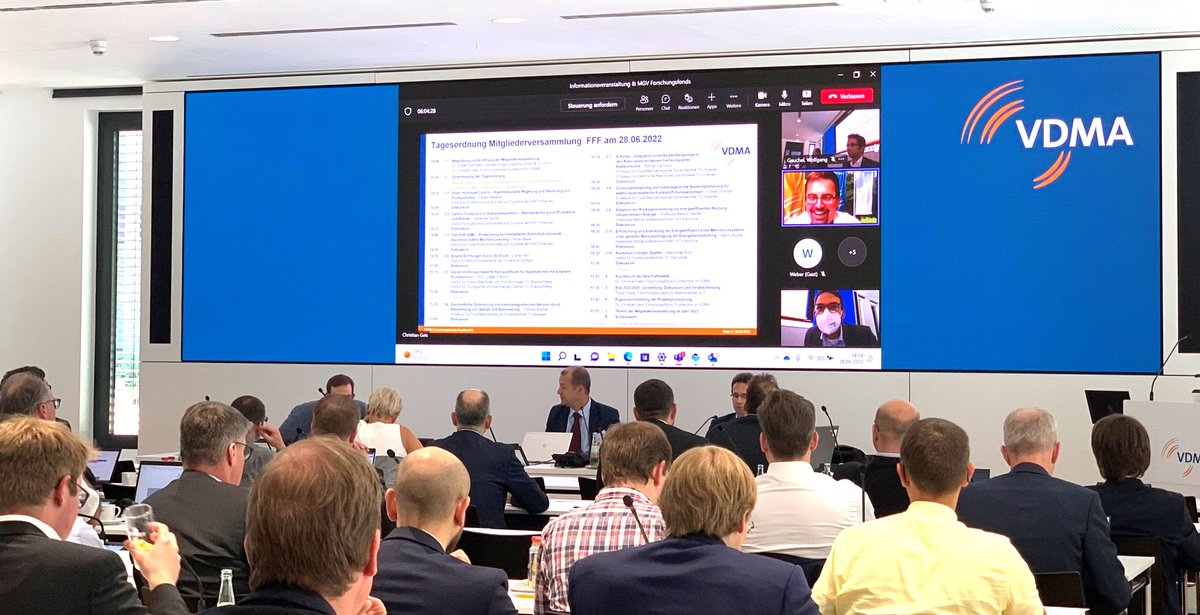VDMAonline's tweet photo. Endlich wieder Face-to-Face: Forschungsstellen stellen ihre Projektideen für die vorwettbewerbliche industrielle Gemeinschaftsforschung beim Forschungsfonds #Fluidtechnik im VDMA vor #Hydraulik #Pneumatik #Dichtungstechnik https://t.co/We21ogyV4B