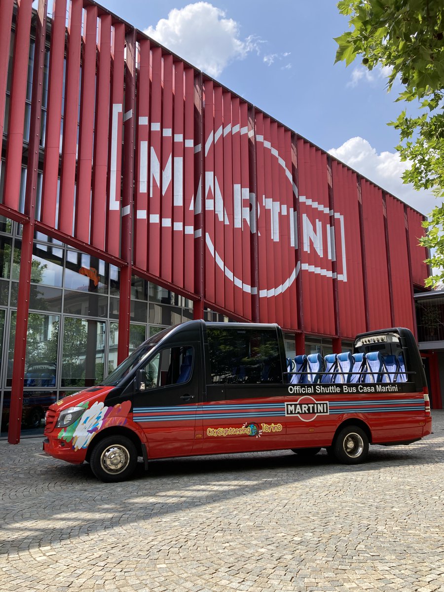 SightseeingIta's tweet photo. "Hello there." 😎 #casamartini #citysightseeingitaly #martini #HelloThere https://t.co/u9Pn1WCE9h
