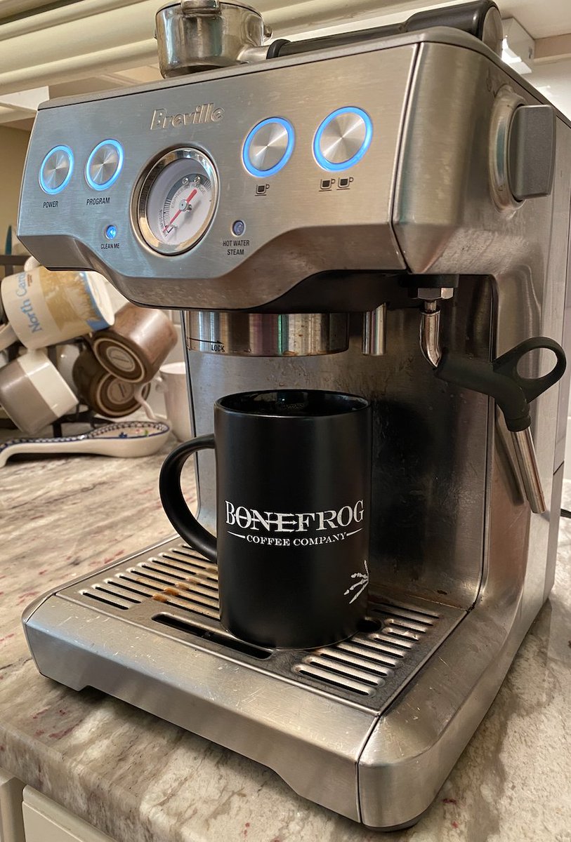 8q58xyd7jr's tweet photo. @BonefrogCoffee Bonefrog Frogman dark roast great with an espresso machine! https://t.co/7sBe7fYqgM