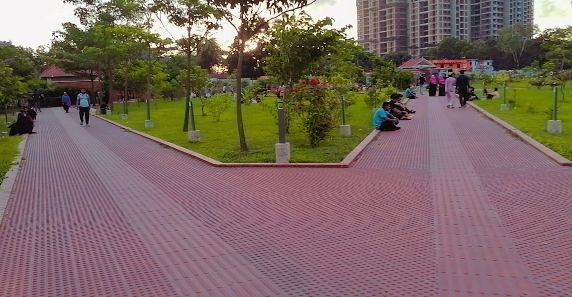 arfaarahaman's tweet photo. Zamburi park https://t.co/BnXvL5CZzd