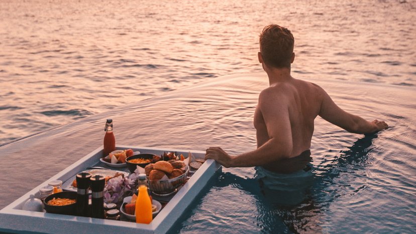 Vous cherchez un hôtel aux Maldives ? LUX* South Ari Atoll (5★) est un hôtel de luxe, parfait
pour des passer des vacances inoubliables. Découvrez plus sur cet hôtel:
luxresorts.com/fr/maldives/ho…

#HotelMaldives #HotelAuxMaldives #LesMaldives