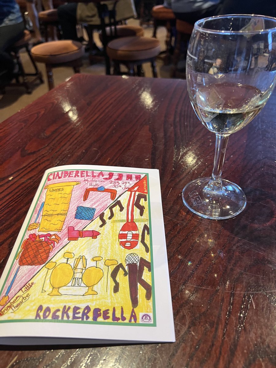 This is very civilised. Glass of wine in the ⁦<a href="/TheatreAlt/">Altrincham Little Theatre</a>⁩ bar ahead of ⁦@ForestPrep⁩ production of Cinderella Rockerfella