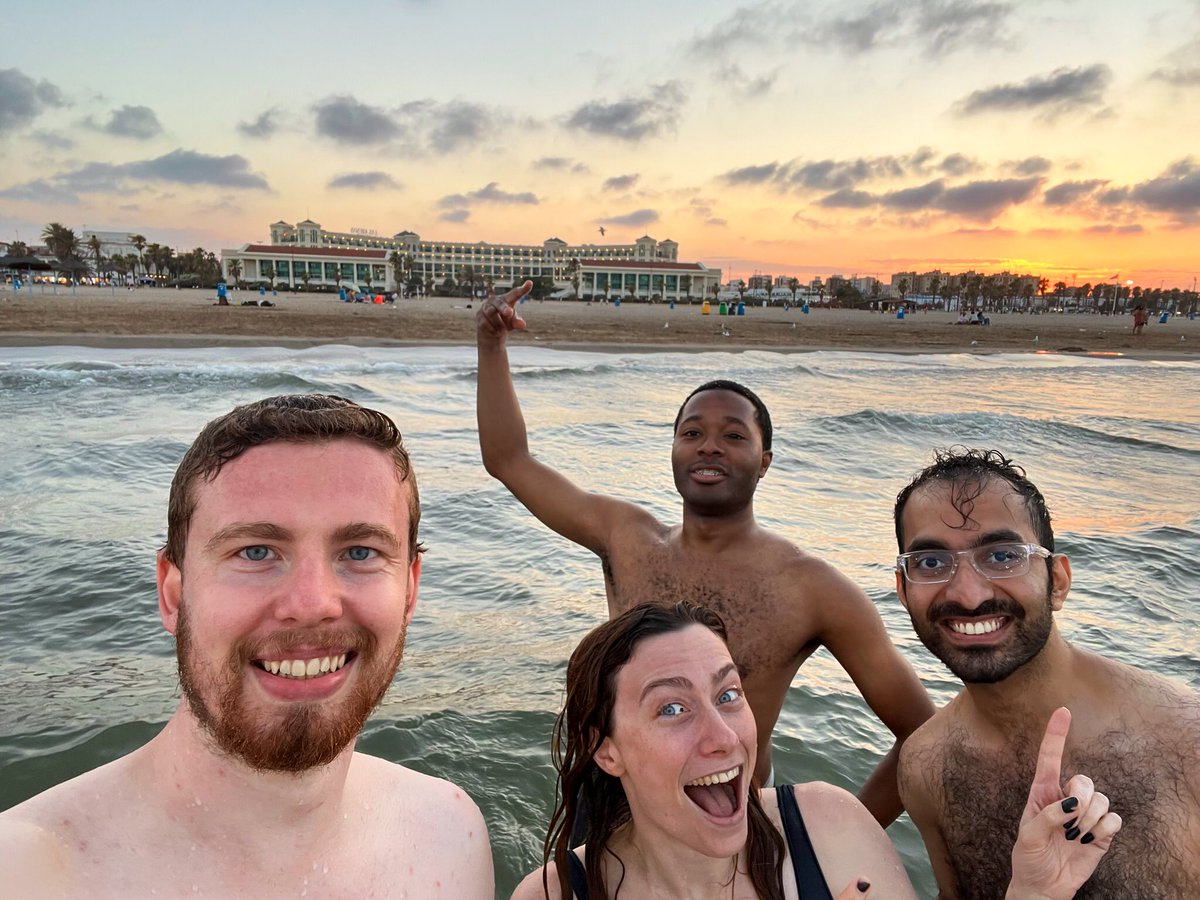 What better way to wrap up the amazing <a href="/ISELV_Valencia/">16th ISELV</a> meeting than a sunset seaside swim? Thanks to <a href="/vish_venkat/">Vishruth Venkat</a> <a href="/baeleozoic/">Ben Otoo</a> <a href="/abi_caron/">Abigail Caron</a> for a memorable couple of days exploring the city - I’ll be sad to leave Valencia tomorrow, but definitely come back someday!