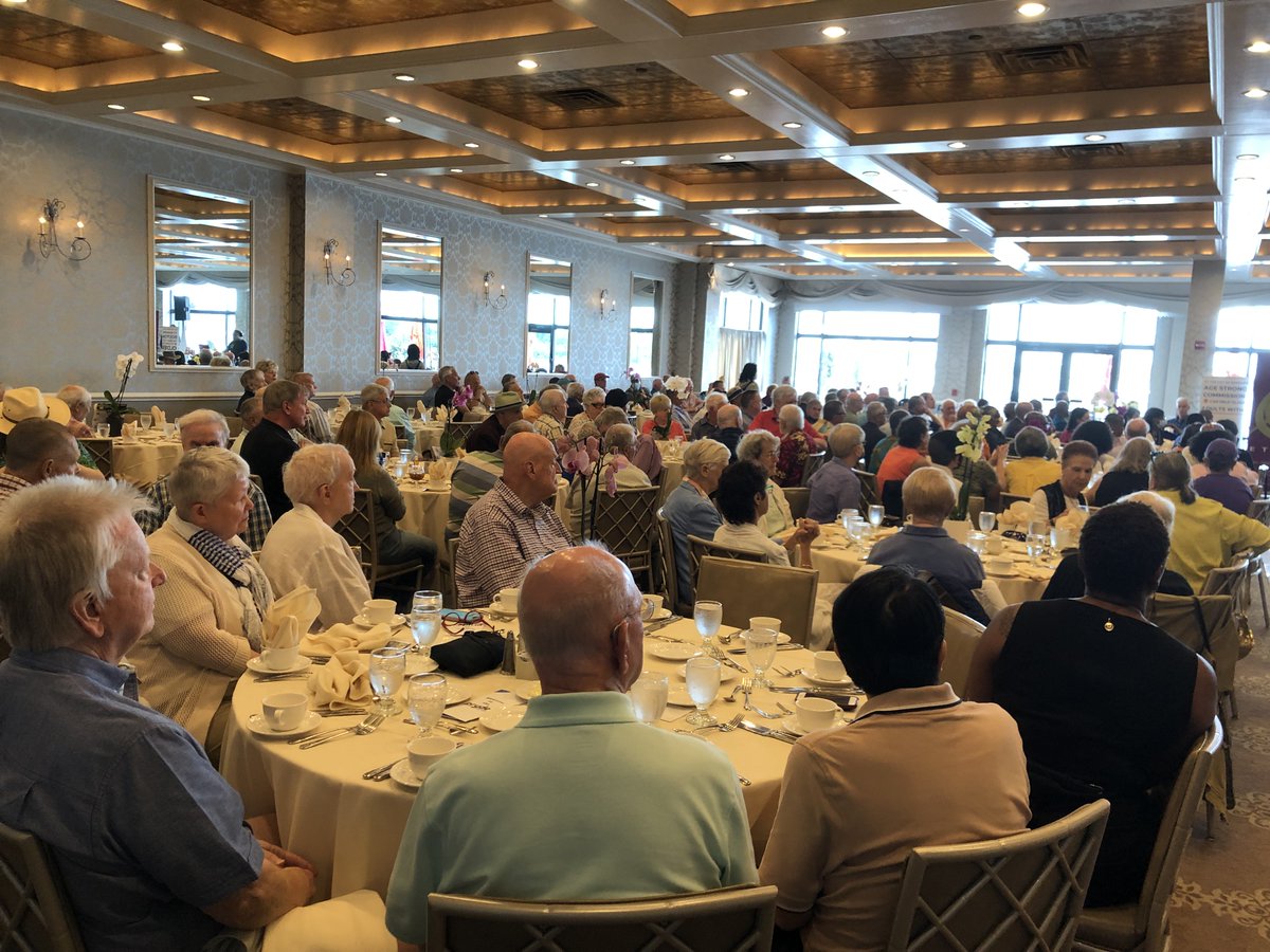ethocare's tweet photo. Nearly 300 older adults, Boston Mayor Michelle Wu, Ethos CEO Valerie Frias, Age Strong Commissioner Emily Shea, Rev. Irene Monroe, local elected officials, &amp; others gathered in Boston for the Annual Pride Celebration for LGBTQ+ Seniors, Friends, Allies, &amp; Supporters. #pride https://t.co/Ecf2Gyj2Pi