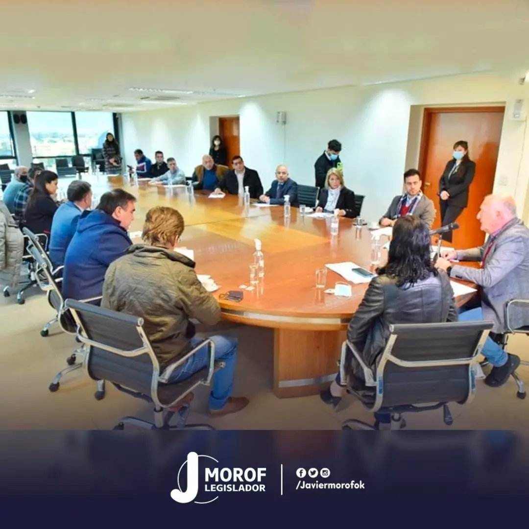 JavierMorofok's tweet photo. Legislatura de Tucumán/ Nos reunimos con Integrantes de la Cámara de Comercio de Tucumán, con la finalidad de trabajar en el proyecto de regulación del horario comercial.
#JavierMorof
@NadimaPecci @AlbarracinDif
@jrascarate @pauloternavasio https://t.co/AIDfgzCToc