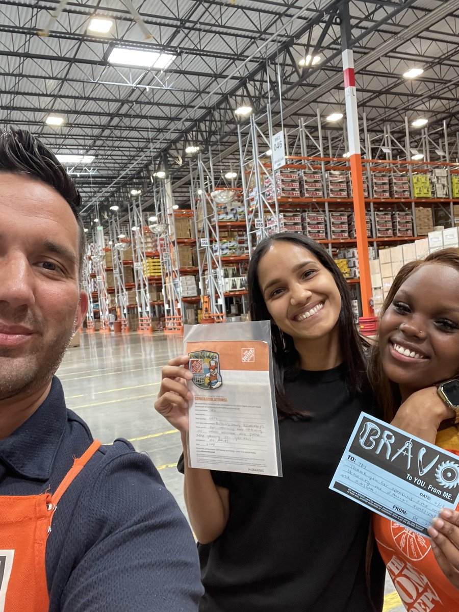 Recognizing these great associates at the Tampa facility. Thank you for being great host and sharing your knowledge! Keep growing! #thd #HomeDepot #buildingstrongrelationships #bravo