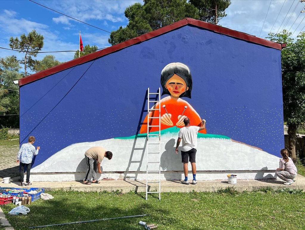 bafracal's tweet photo. Değerli @KAHEV2018 ve ressam @aybarsyucel sayesinde okulumuz çiçek açtı emeğinize sağlık @terme55mem @samsunmem https://t.co/7RgbdiWE8x
