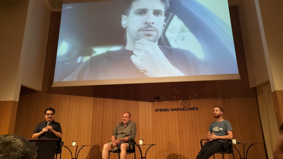 Pau Ibars (@pauibars) on Twitter photo Taula rodona a l'@ateneubcn després de veure <a href="/UltimaMillaDoc/">Última Milla (Documental)</a>, que parla de l'exemple de <a href="/Xarxagreta/">Xarxa GRETA</a>. Parlant de #guifinet, èxits i fracassos en xarxes públiques (<a href="/XarxaOberta/">Xarxa Oberta</a> <a href="/xafogar/">Xarxa Fibra Òptica</a>) i futur de les telecomunicacions. Taula rodona a l'@ateneubcn després de veure <a href="/UltimaMillaDoc/">Última Milla (Documental)</a>, que parla de l'exemple de <a href="/Xarxagreta/">Xarxa GRETA</a>. Parlant de #guifinet, èxits i fracassos en xarxes públiques (<a href="/XarxaOberta/">Xarxa Oberta</a> <a href="/xafogar/">Xarxa Fibra Òptica</a>) i futur de les telecomunicacions.