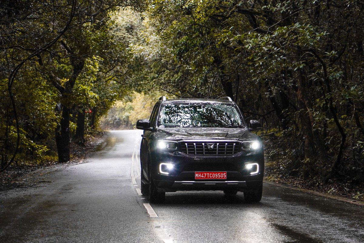 MahindraScorpio's tweet photo. Off the road or on it, the All-New Scorpio-N commands every terrain. #BigDaddyOfSUVs 

Know More: https://t.co/kUdYIiUlSU https://t.co/arfo2ATnve