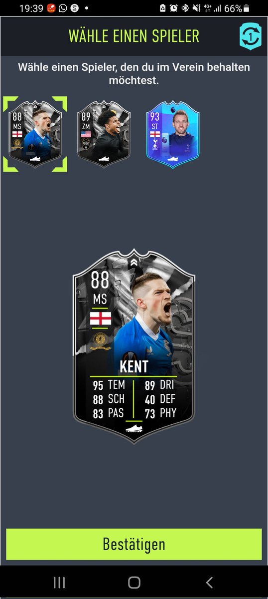 Lukasmtll's tweet photo. @FutSheriff It's shit but who should I pick? https://t.co/y0zFvumb0i
