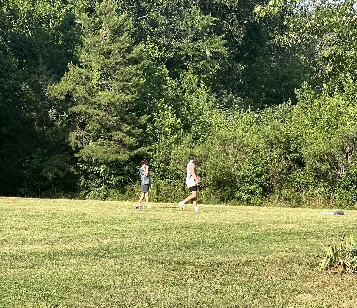 cbslate12's tweet photo. Came home to see @bradyn_slate working with Beckett to get him football ready. Makes me happy to see them working together.   #keepworkingboys https://t.co/ZcwE5bpFMl
