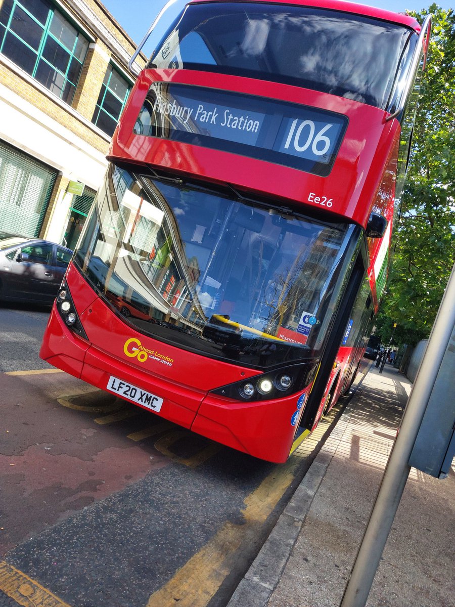 Gilboym92's tweet photo. @Buses2012 @gnwbus @domrisk Drove them from Northumberland Park during lockdown cracking bit of kit to drive so smooth and quiet. https://t.co/7CcfTxOSzB