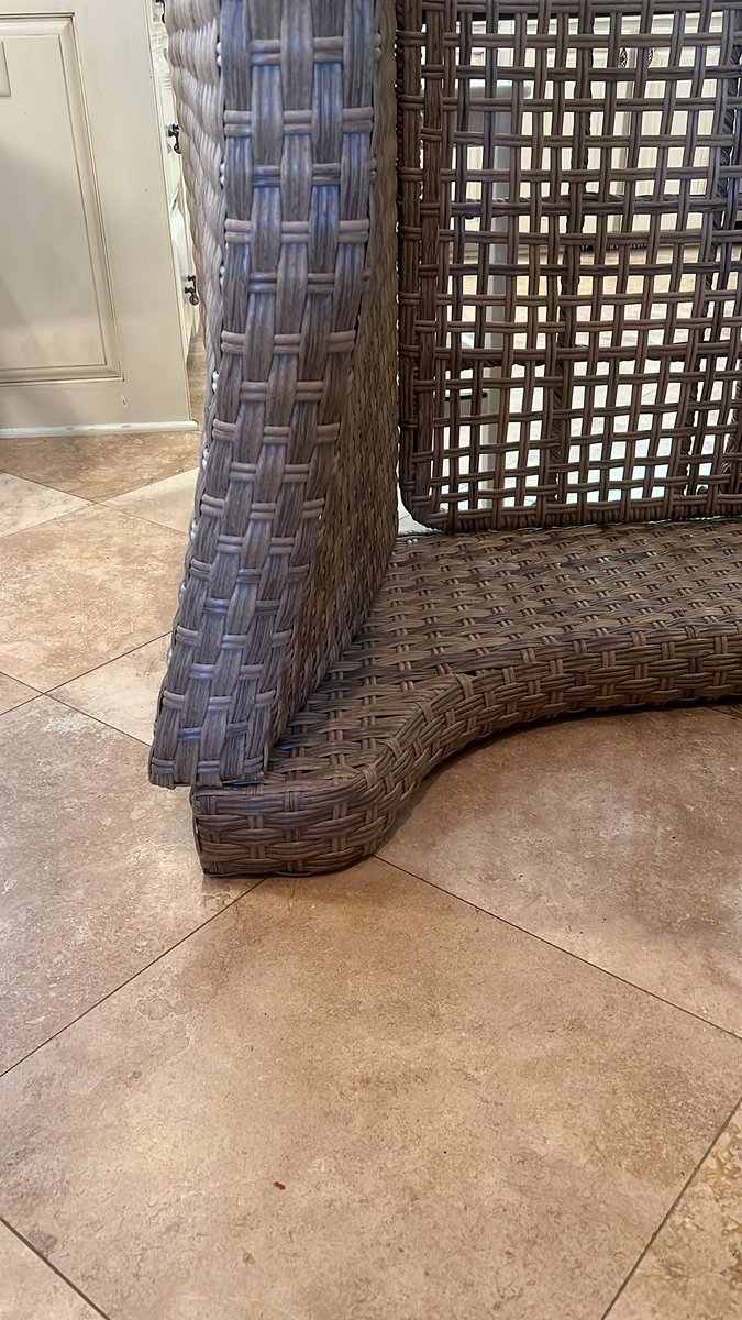 MrsBusiness's tweet image. hey @BHG! Are y’all struggling for employees? I’ve been calling for a year about a damaged River Oaks set I received, and no one can seem to find a manager to help me. Surely y’all can find a way to fix this. I feel like I’ve been more than patient.