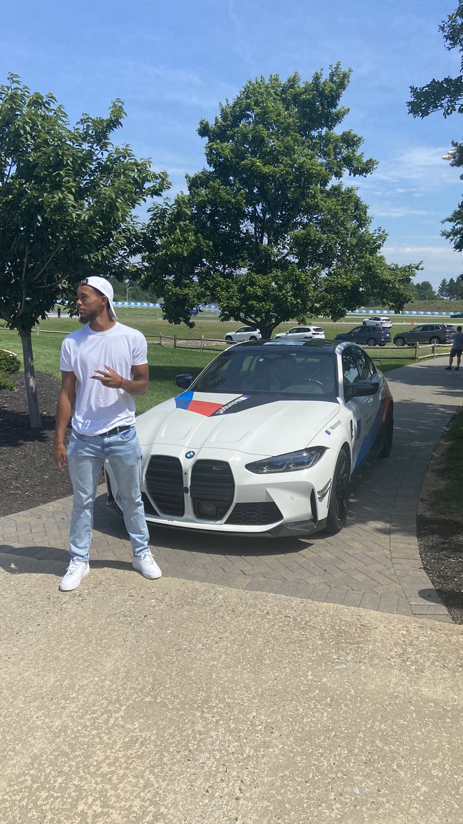 Lion_4teen's tweet photo. #WhosWhoAtClemson
🐾Chris A.J. Sanders a.k.a A.J.
🐅Beaufort S.C. 🌴 
🐾Industrial Engineering Major 🏭 
🐅Senior 🗣
🐾Connections Mentor 🤝
🐅NSBE President 💼 https://t.co/qHhEdjSSq4
