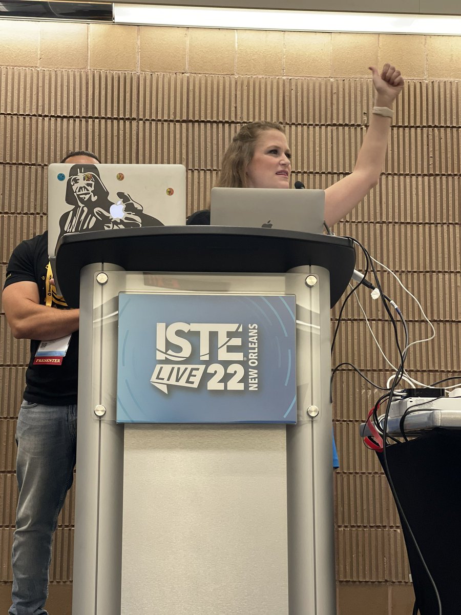 iamshendy_'s tweet photo. News You Can Useππππ#ISTELive22 - βApp Design for Beginnersβ Awesome session, presenter & meet some cool educators during this session. @NancyeBlackEdu way to command the room & finally meet in person after a year of virtual. #mitappinvetor #iste #projectSTEM @DallasisdSTEM https://t.co/VJl6I7HSZn