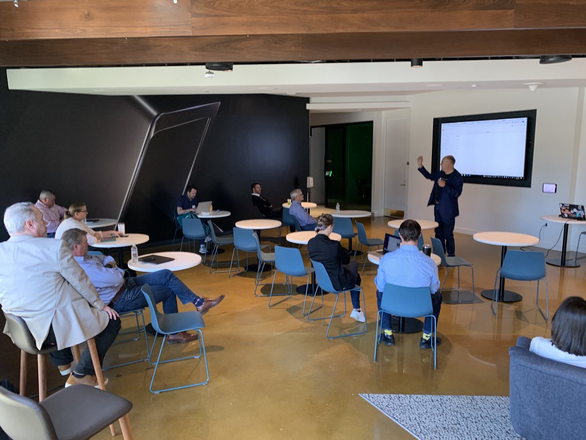 micbeale's tweet image. ⁦@AutodeskForge⁩ - Denver #datadays - Jim Quanci kicking off the introduction.  ⁦@AfroJme⁩ ⁦@JooPaulodeOrne2⁩