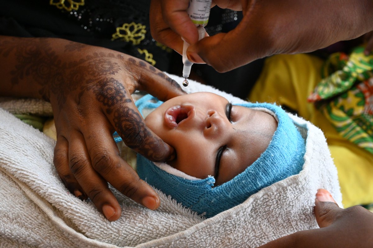 The work of community mobilisers is invaluable in raising awareness &amp; building trust in the polio vaccine - the first critical step to reaching every child.
We remain deeply grateful for the heroic efforts of our vaccination heroes to build a <a href="/PolioFreeWorld/">Polio Free World</a> @ForEveryChild.