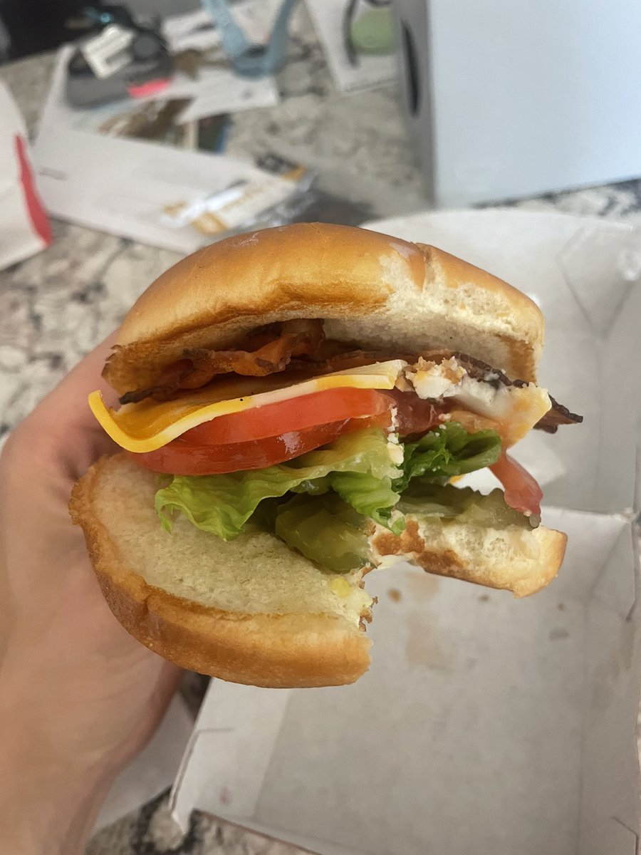 OTIC696's tweet photo. @ChickfilA  y’all missed a key Ingredient 😭 https://t.co/PbJ8lwt6Jd