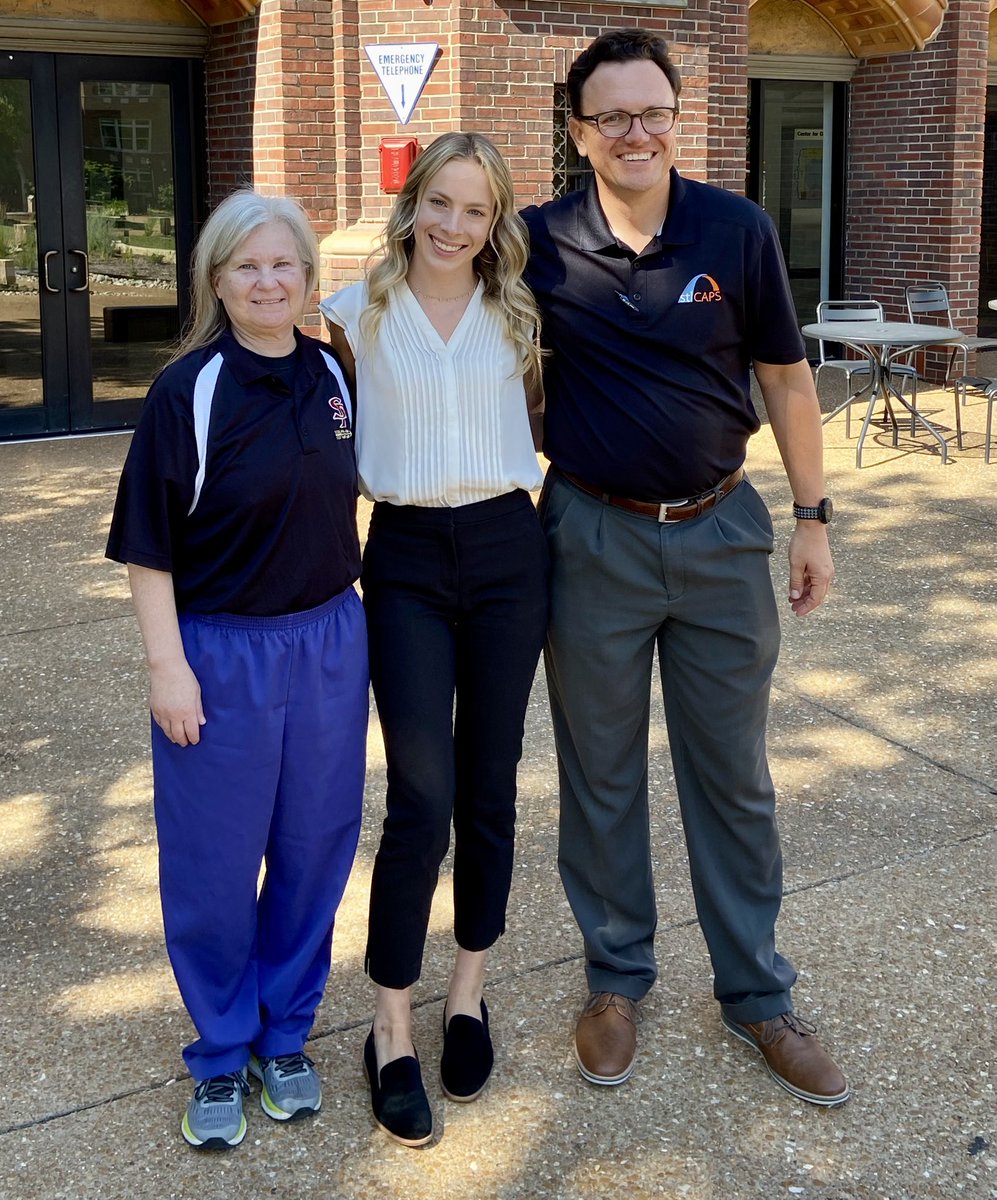 stlcaps's tweet photo. This morning Josie Fisher, Medicine, Healthcare, &amp; Bioscience course alumni and recent @LHSFlyers graduate, shared the “why” behind her passion for medicine, her CAPS experiences at @SSMHealthSTL St. Clare, and how both helped her secure a spot in @UMKCmedschool. #CAPSSLU22 https://t.co/p6AkDm4SC6