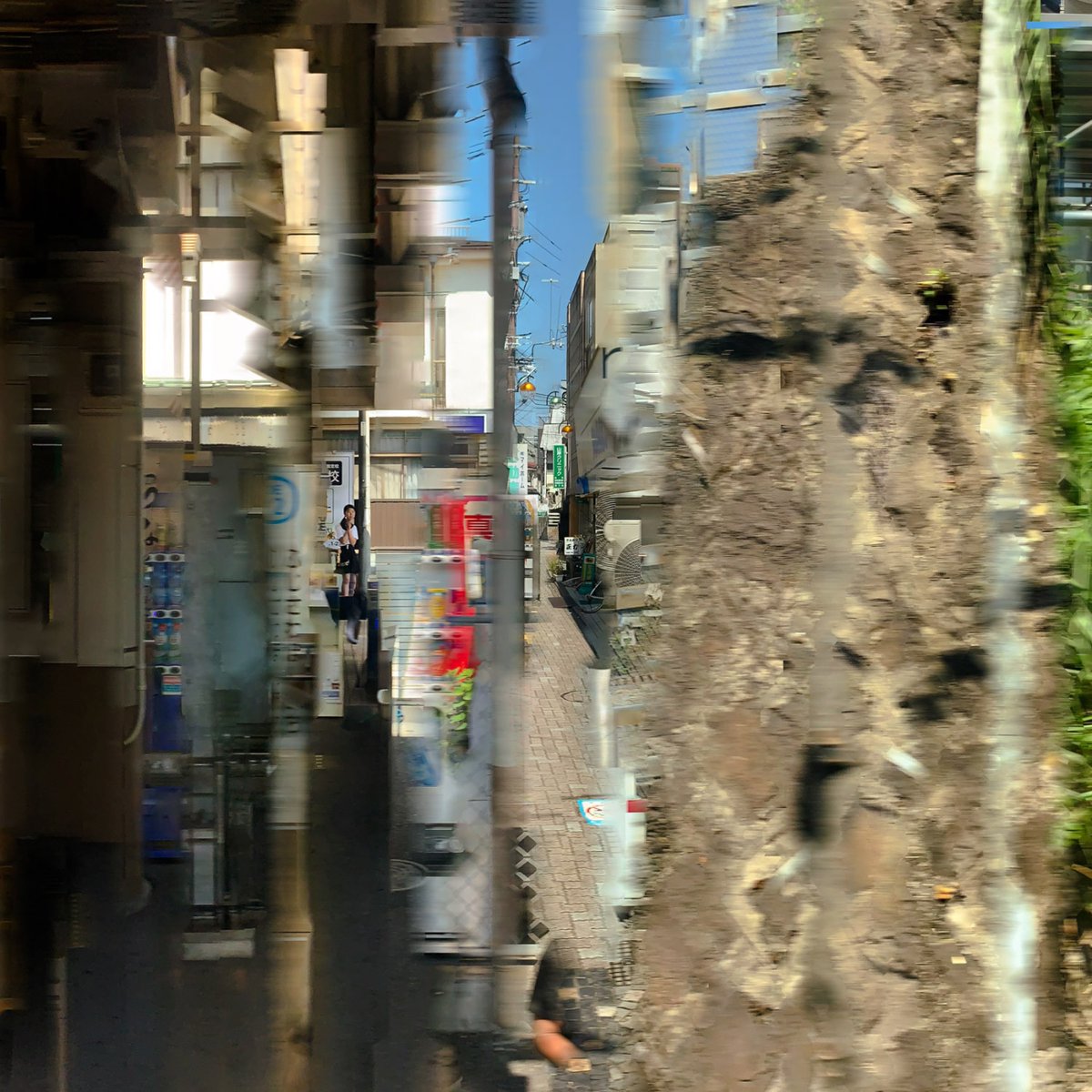 ManInTheMachine's tweet photo. How do AI’s see the world?
In Technicolor 3D renderings
or a Frankenstein of bitmapped layers?
https://t.co/TXoTXwpSiK
#Tokyo #NFT
#DistressedCompression #StutterStitch
@niftorian #NFTartists https://t.co/zhYsTyN5o1