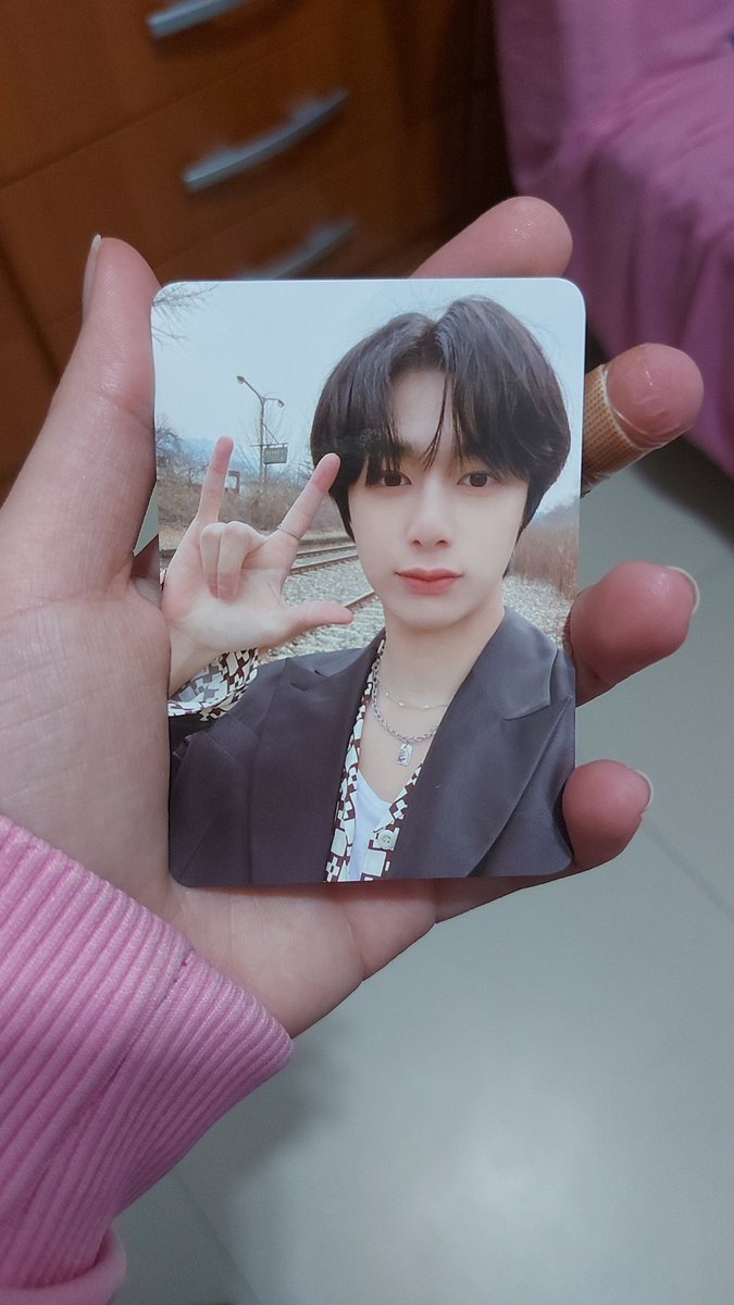 dearwonnie_'s tweet photo. Mais um feedback mais que positivo pra linda da @moneekstore, porque se eu tenho esse card do Won é graças a ela. Isa como sempre impecável nos envios e no atendimento (o reembolso tbm chegou certinho!)

Muito muito obrigada 💙 https://t.co/Bnjb2Lycko