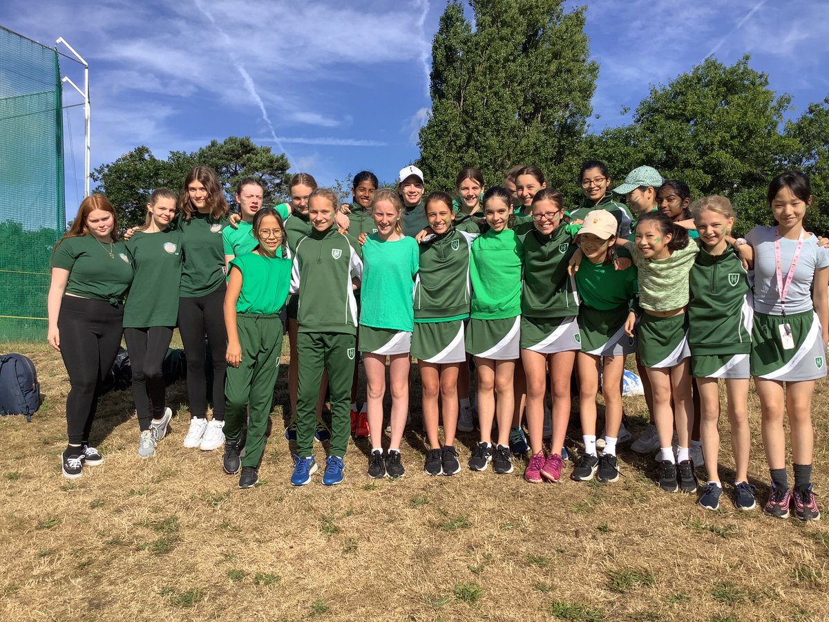 SHSFonteyn's tweet photo. …and that’s a wrap on sports day 2022!!!! Such a fun day!💚 https://t.co/vBKtRw9Q49