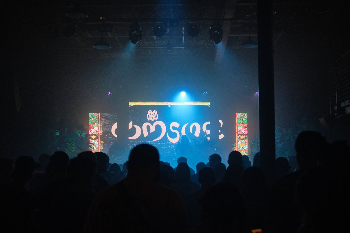 stills from this weekend with <a href="/Deep_Tropics/">Deep Tropics Festival</a> <a href="/FCPresents/">Full Circle Presents</a> 

📸: <a href="/raedioshow/">Rae 🌞</a>