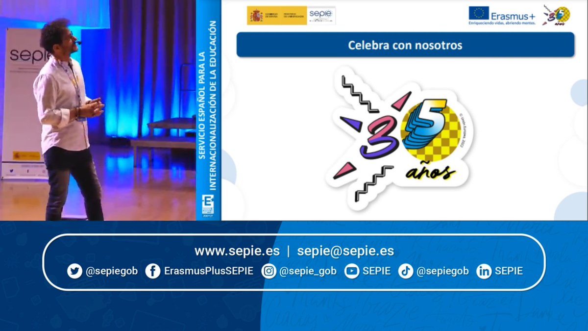 MerceBallabriga's tweet photo. Asistiendo online a la formación sobre proyectos europeos con la acreditación. #ErasmusPlus35años 
#ErasmusPlus #iesbajocinca https://t.co/6SOprMRCdd